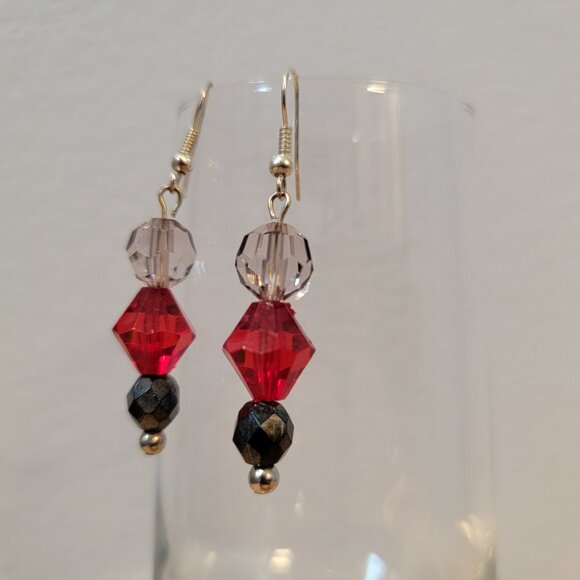 Red Earrings Lightweight Dangle Drop Sparkly Red Black Clear, Elegant - Picture 5 of 6